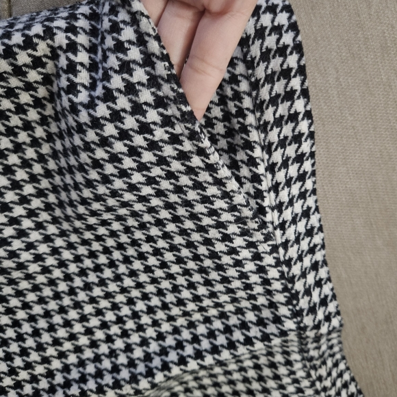 Vintage houndstooth black white wool pencil skirt - Picture 3 of 14